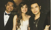 羡慕不嫉妒！周杰伦与女粉丝合影送新婚祝福
