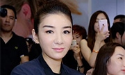 黄奕谈美容经：哺乳期胸下垂 现在注重美胸保养