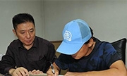王宝强被曝昨晚现身公司 员工：一切正常运转