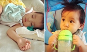 贾静雯小女儿发烧了 安静睡觉的样子好可爱