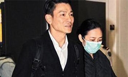 刘德华被曝生日特地为妻女献唱 朱丽倩眼泛泪光