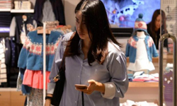 郭晶晶近照曝光 身材发福显孕味疑似怀二胎