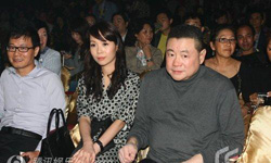 吕丽君不介意被斥贪财 表白：叫了他十多年老公