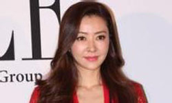 熊黛林与富二代老公泰国拜佛，难道是在求子？