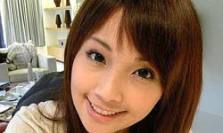 她怀孕3个月身材依旧火辣 还穿着比基尼跳舞