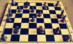 大马国际象棋女选手穿短裙参赛 因太性感遭退赛