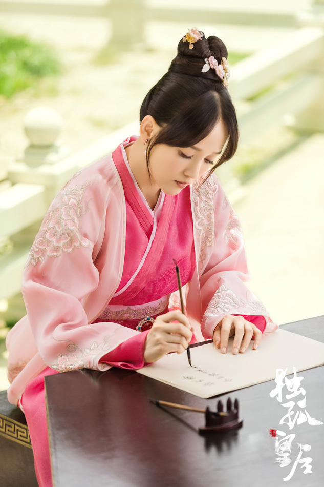 《独孤皇后》首曝倾国角色海报